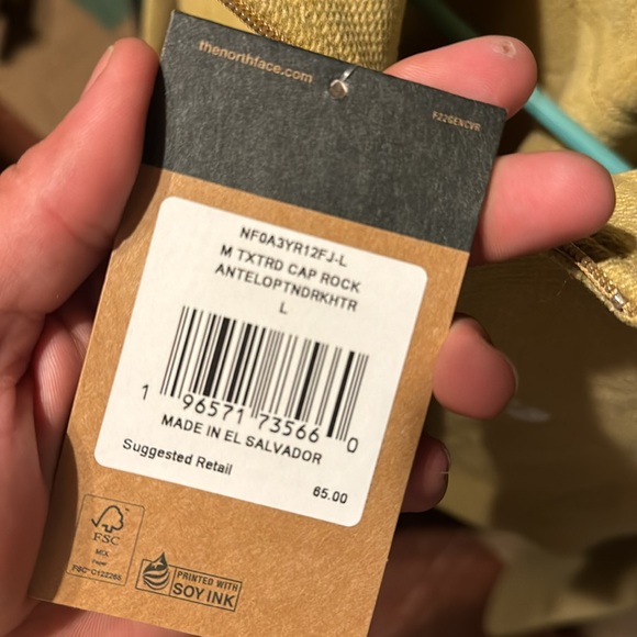 Brand New North Face quarter zip-up. Perfect for the cold weather! - Picture 10 of 11